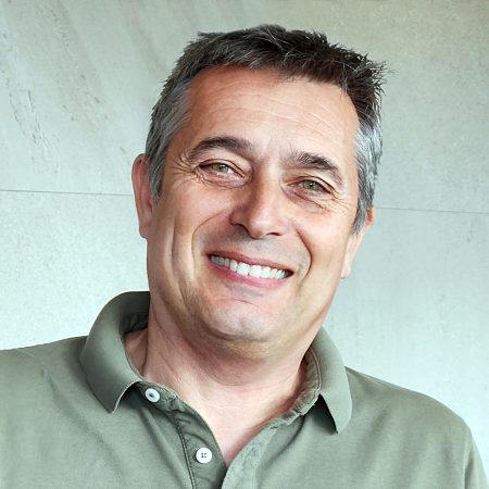 François C.